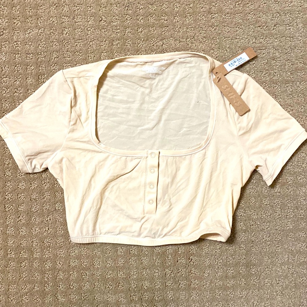 COPY - Skims crop Henley short sleeve top
